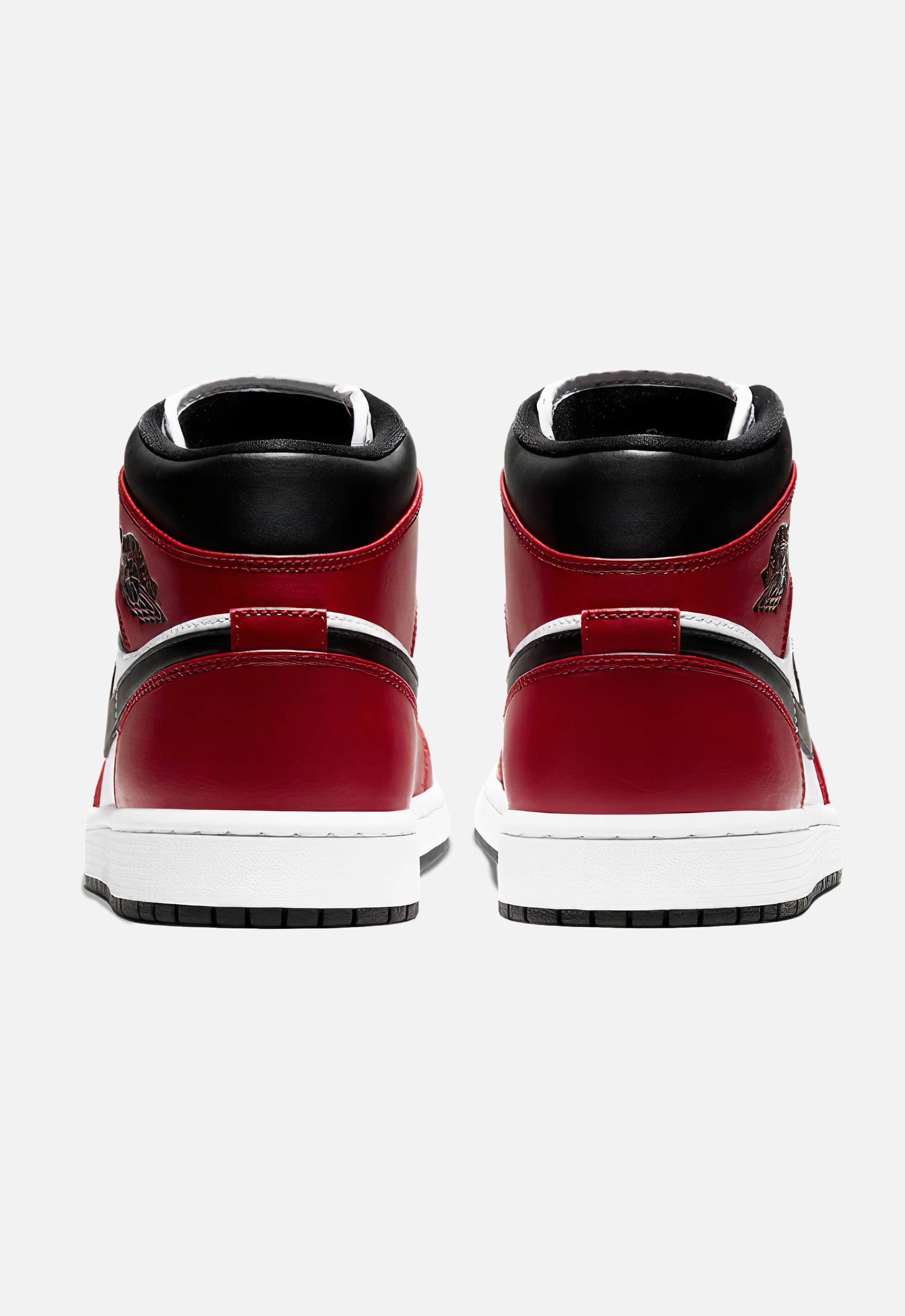 Off-White x Air Jordan 1 Retro High OG ‘Chicago’ Classic Kicks